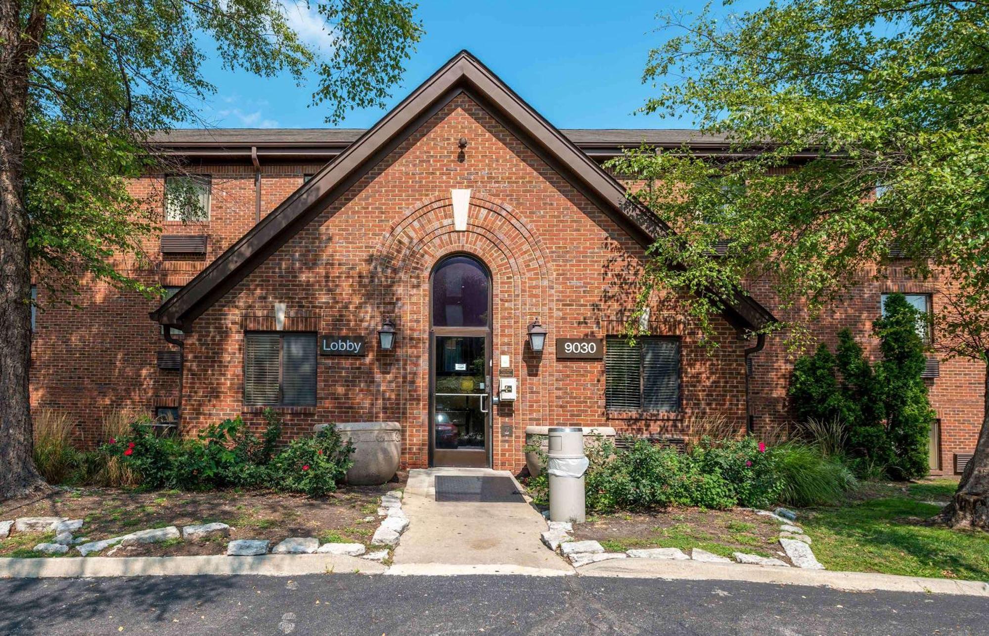 Suburban Studios Indianapolis Northwest - College Parks מראה חיצוני תמונה